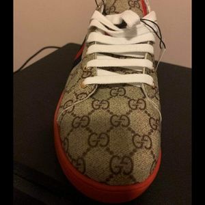 Gucci shoes